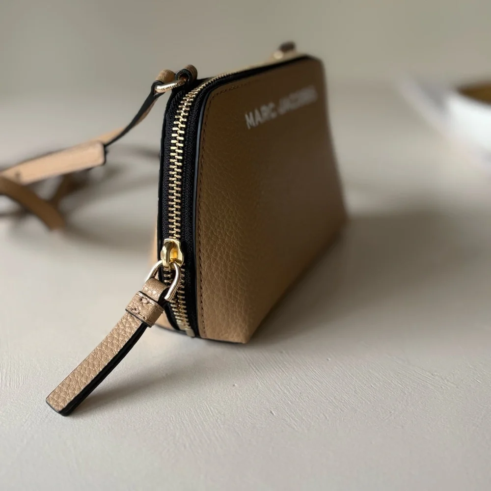 Marc Jacobs Tan Pebbled Leather Crossbody - Picture 5 of 6